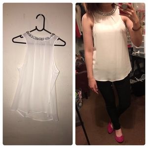 White Flowy Dressy Top 💕